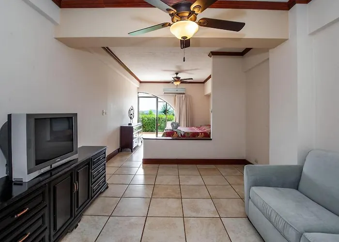 Hotel Big-beautiful Unit In Flamingo Sleeps 8-with Breathtaking Ocean Views 4*