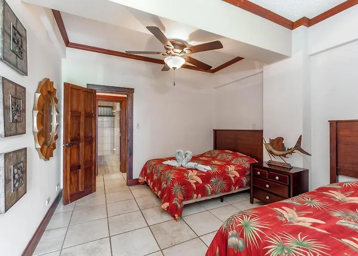 Hotel Big-beautiful Unit In Flamingo Sleeps 8-with Breathtaking Ocean Views
